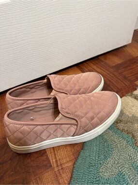 Time and Tru Quilted Slip-On Flats in Dusty Pink